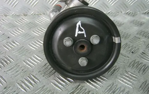 BMW 5 E60 E61 Power steering pump 7697974115