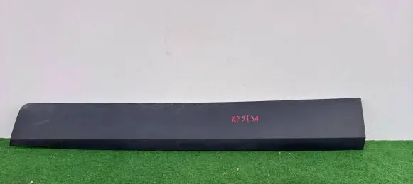 Opel Crossland X Front door trim (molding) 13482097