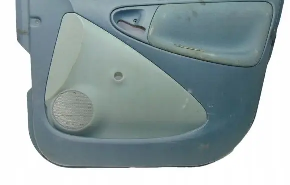 Toyota Yaris Front door card panel trim