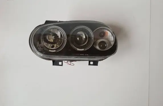 Volkswagen Golf IV Headlight/headlamp SK3302