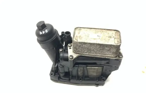 BMW X5 F15 Engine oil radiator 70379327