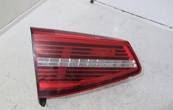 Volkswagen PASSAT B8 Tailgate rear/tail lights 3G9945307 81450101