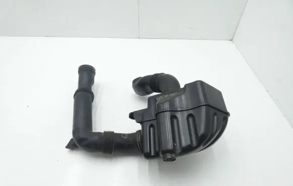 Volkswagen Eos Air filter box 1T0129622