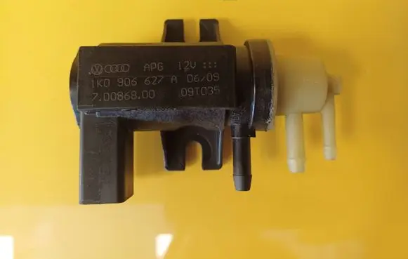 Skoda Octavia Mk2 (1Z) Turbo solenoid valve 1K0906627A