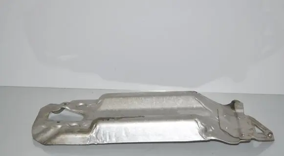 BMW X6 E71 Heat shield in engine bay 7577001 11657577001