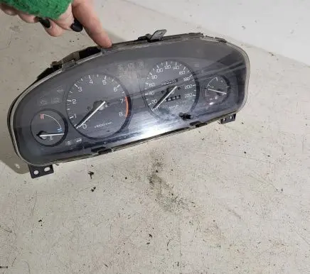 Honda Civic Speedometer (instrument cluster) HR0200001