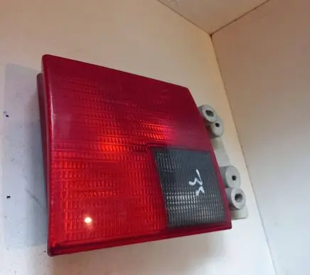 Audi A6 S6 C4 4A Tailgate rear/tail lights 4A0945093 145591