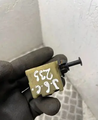 Brake pedal sensor switch