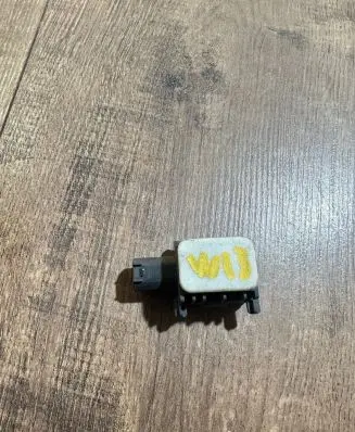Mercedes-Benz ML W164 Airbag deployment crash/impact sensor 0038202926 41437 270301