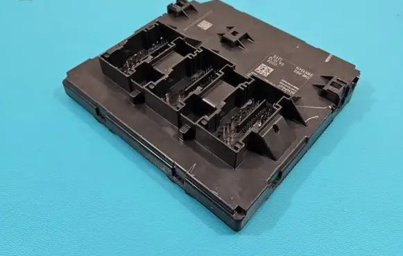 Volkswagen PASSAT B7 Central body control module 3AA937087G IMPRK1392466