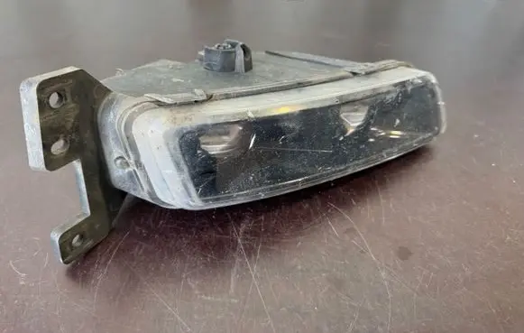 Dodge Durango Non-factory (optional) fog light 68275511AC