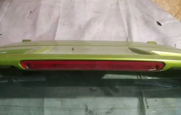 Ford Fiesta Third/center stoplight