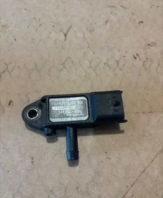 Porsche Macan (95B) Oil pressure sensor 9A160611400