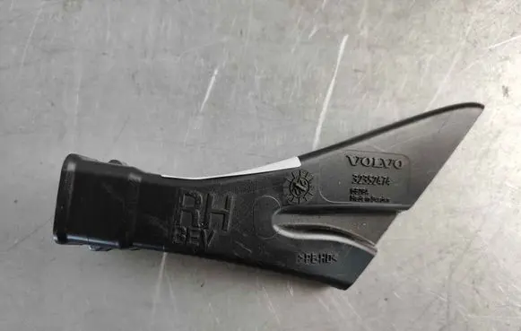 Volvo C40 Cabin air duct channel 32352474 32226894 32260304
