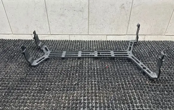 Peugeot 308 Radiator mount bracket 9805328380