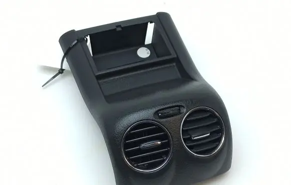 Rear air vent grill