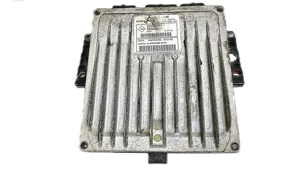 Renault Megane II Engine control unit/module 8200331477