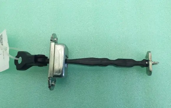 Nissan Pulsar Rear door check strap stopper