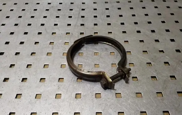 Mercedes-Benz GLC X253 C253 Muffler pipe connector clamp A0009953633