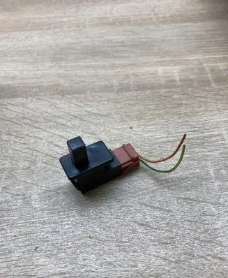 Peugeot 607 Brake pedal sensor switch 2093N
