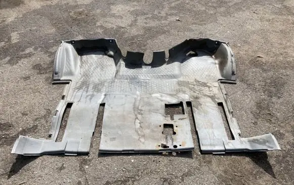 Iveco Daily 4th gen Interior carpet 69500552 15339940