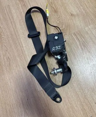 Fiat Panda II Front seatbelt 33021173