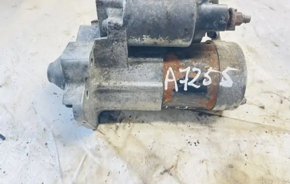 Renault Scenic II - Grand scenic II Starter motor 8200584675a m000t87881
