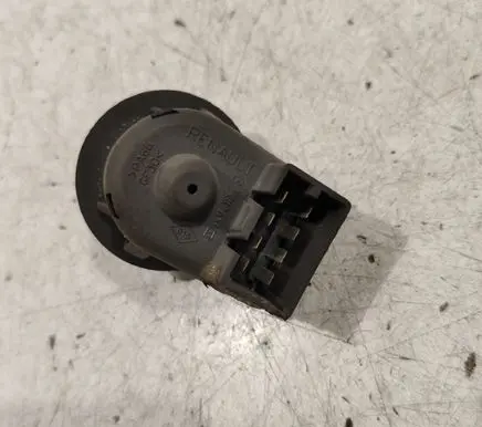 Renault Scenic I Wing mirror control module 7700432971C