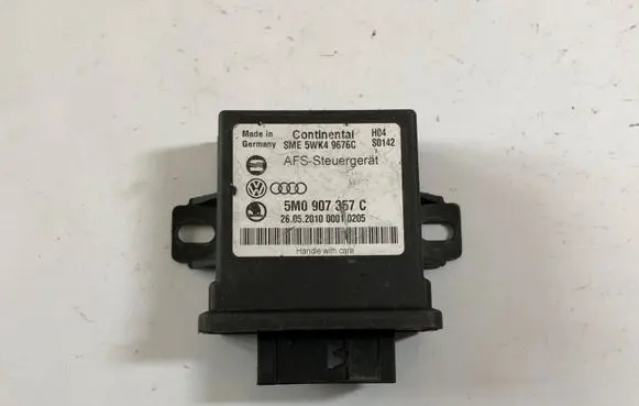 Volkswagen PASSAT B6 Light module LCM 5M0907357C 5WK49676C