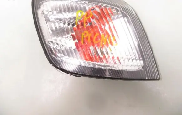 Toyota Picnic Front indicator light 01551477
