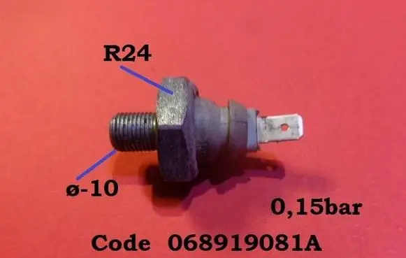 Audi A6 S6 C4 4A Oil pressure sensor 068919081A