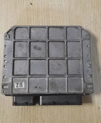 Toyota Prius (XW20) Engine control unit/module 89661-47270