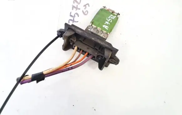 Peugeot 1007 Heater blower motor/fan resistor 12631 a86