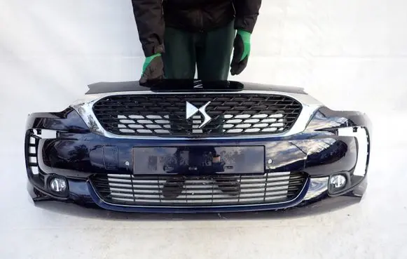 Citroen DS5 Front bumper 1561895X