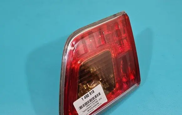 Toyota Avensis T270 Rear/tail lights IMPRK1490918