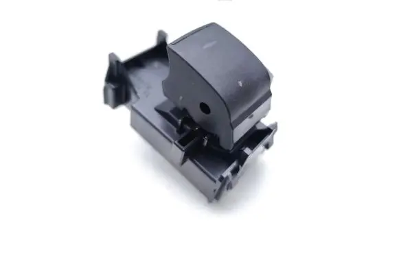 Toyota Hilux VIII Electric window control switch 193272