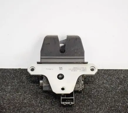 Ford Focus Tailgate/trunk/boot lock/catch/latch 8M51R442A66DC