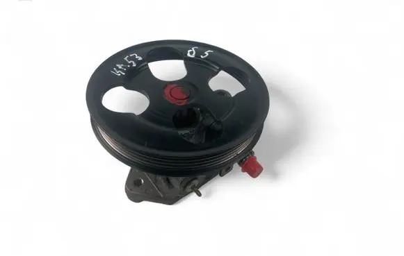 Volvo S40, V40 Power steering pump 30875524