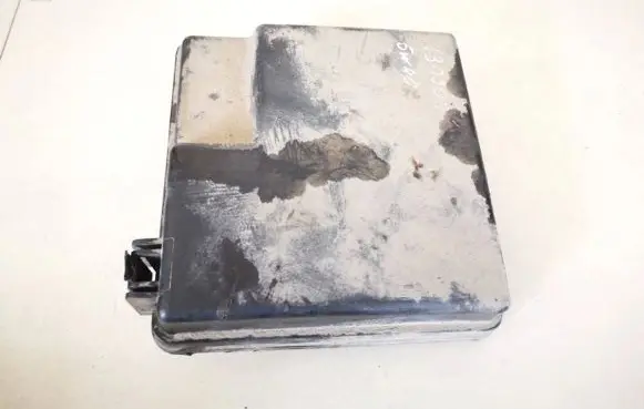 Hyundai i30 Fuse box cover