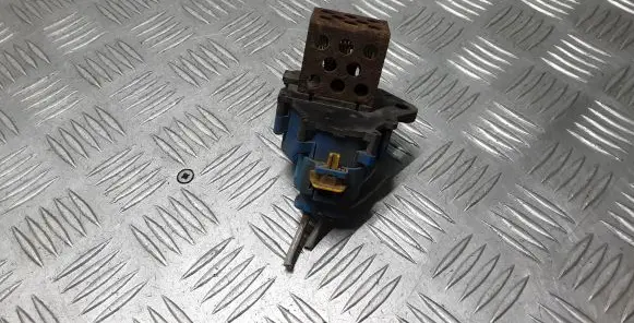 Peugeot 307 Fan control module 9662240180