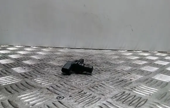 Mazda 3 I Camshaft position sensor J5T30571