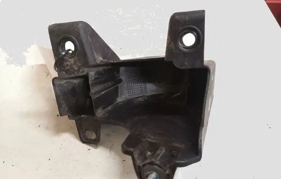 Citroen C4 I Rear bumper mounting bracket 9652703580