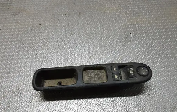 Peugeot 807 Electric window control switch