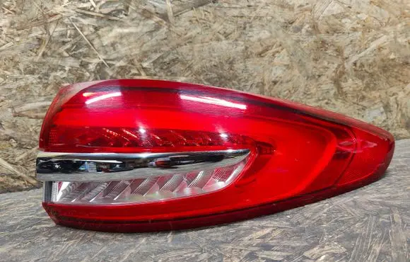 Ford Fusion II Rear/tail lights HS7313408AB