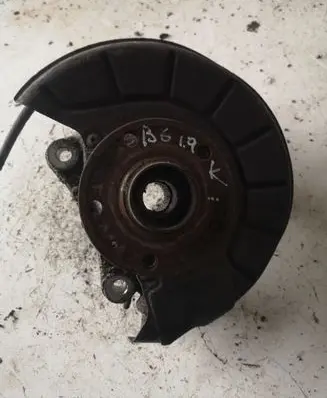 Volkswagen PASSAT B6 Front wheel hub