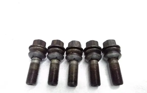 Audi Q7 4L Nuts/bolts 