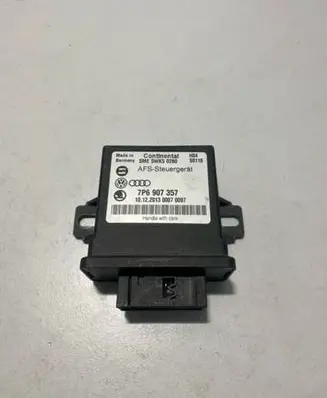 Volkswagen Touareg II Light module LCM 7P6907357 5WK50280
