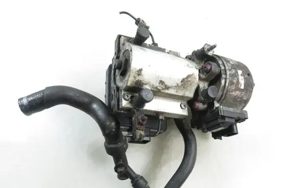 Citroen C5 Air suspension compressor/pump 