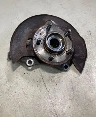 Chevrolet Captiva Front wheel hub spindle knuckle