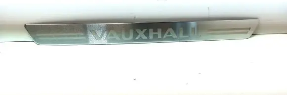Opel Insignia A Front sill trim cover 13272116